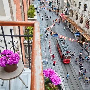 Hotel Magnova ***