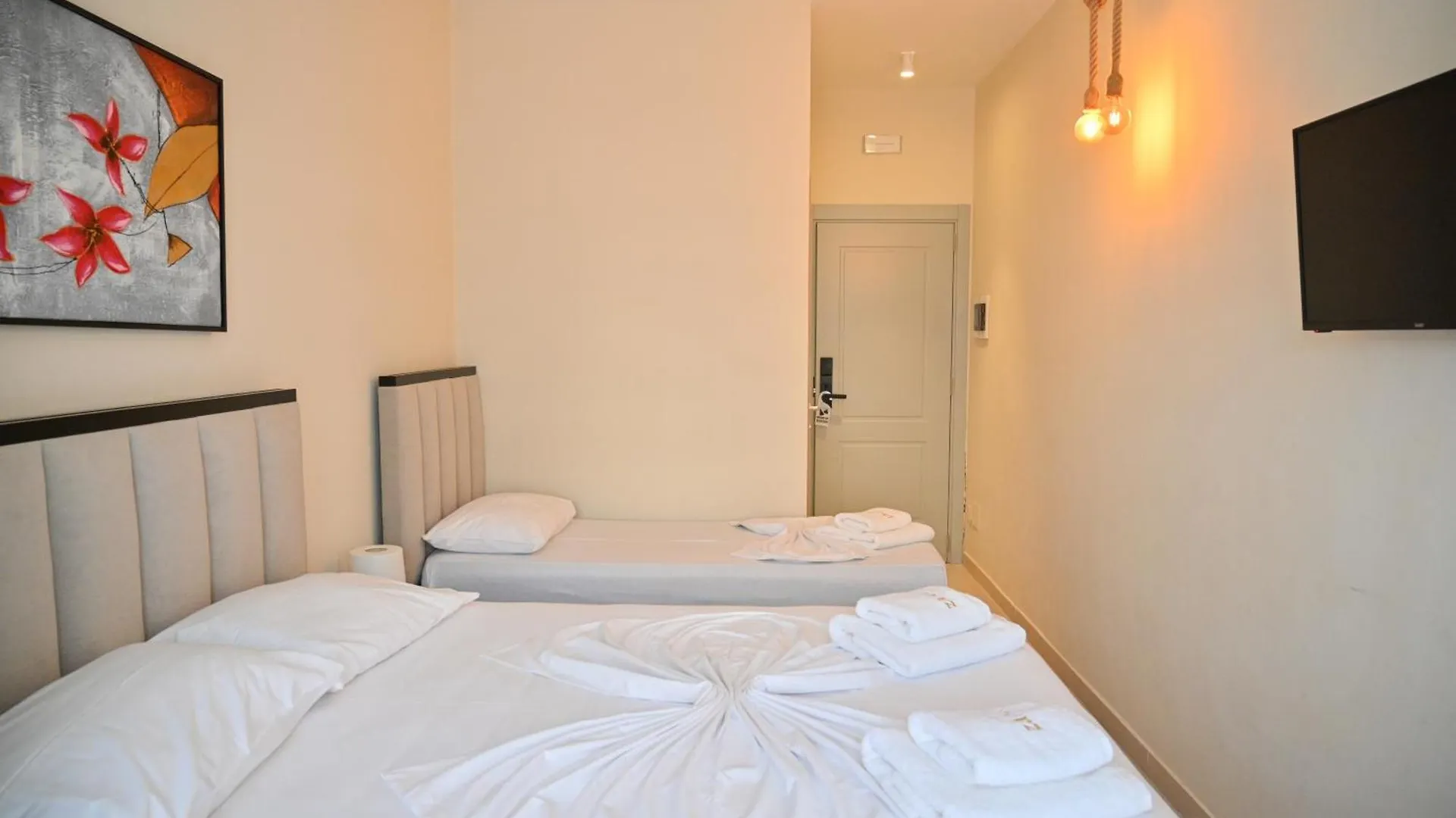 Hotel Zanzi Durres