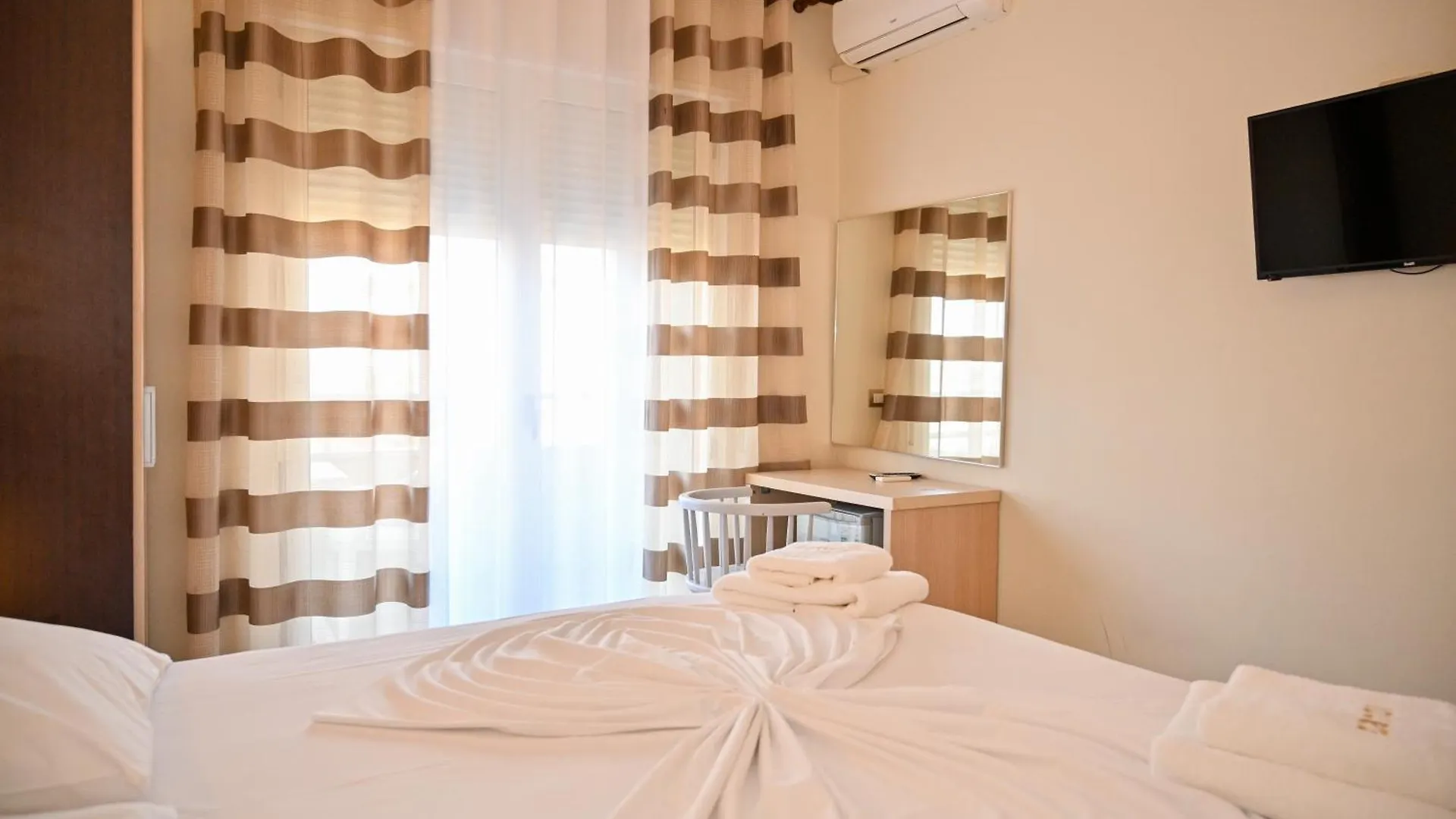 Hotel Zanzi Durres
